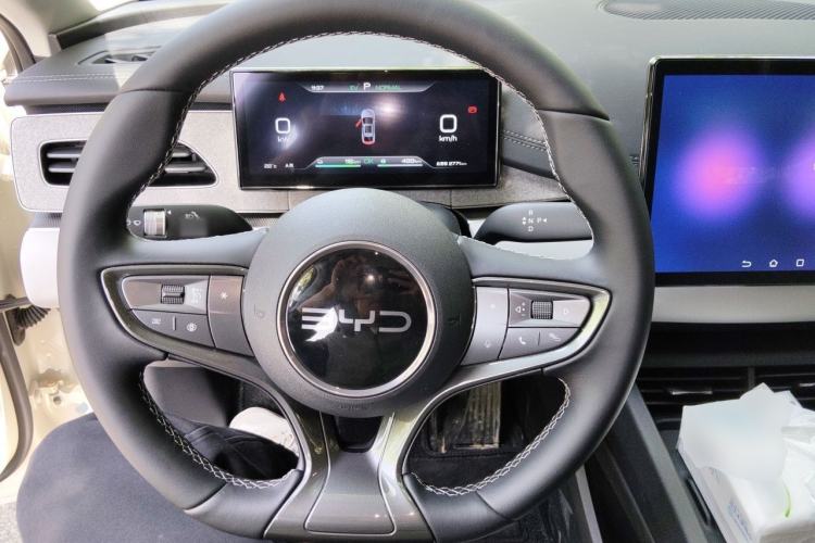 Used BYD Seal 06 New Energy 2026 DM-i Ultra-Enjoyment 128KM Luxury Edition Steering Wheel