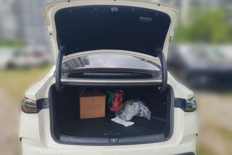 Used BYD Seal 06 New Energy 2026 Model DM-i Ultra-Enjoyment Edition 210KM Flagship Version Trunk
