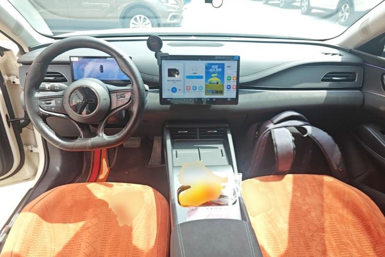 Used BYD Seal 06 New Energy 2026 DM-i Ultra-Enjoyment 128KM Luxury Edition Center Console