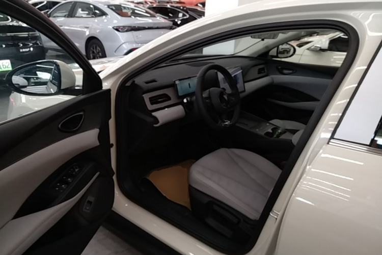 Used BYD Seal 06 New Energy 2026 DM-i Ultra-Enjoyment 128KM Luxury Edition Driver Seat