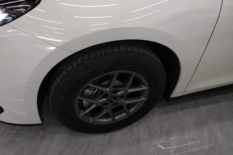 Used BYD Seal 06 New Energy 2026 DM-i Ultra-Enjoyment 128KM Luxury Edition Exterior 4
