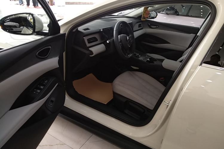 Used BYD Seal 06 New Energy 2026 DM-i Ultra-Enjoyment 128KM Luxury Edition Left Front Seat