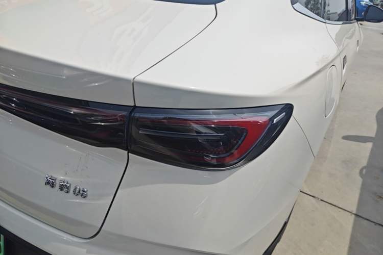 Used BYD Seal 06 New Energy 2026 DM-i Ultra-Enjoyment 128KM Luxury Edition Right Rear Taillight