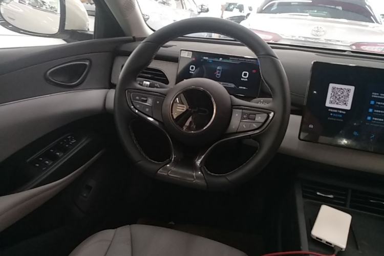 Used BYD Seal 06 New Energy 2026 DM-i Ultra-Enjoyment 128KM Luxury Edition Steering Wheel