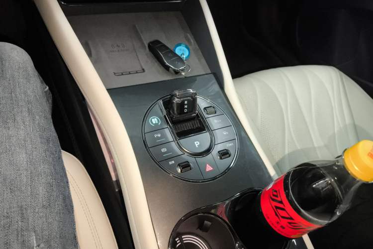 Used BYD Seal 06GT 2025 605 Heatwave Edition Gear Lever