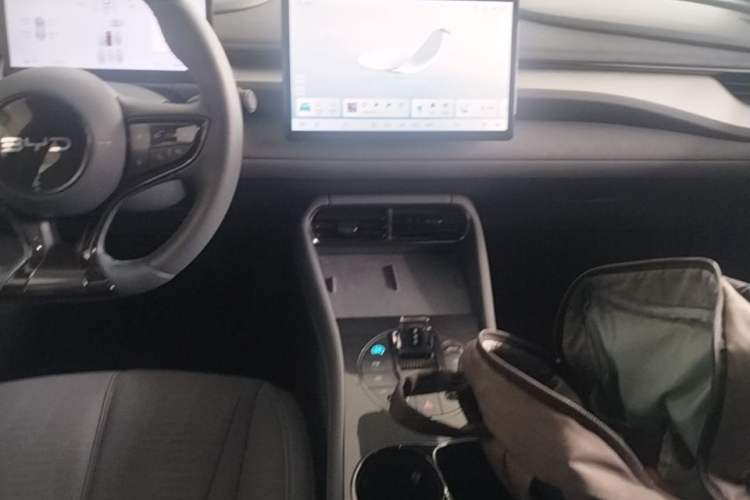 Used BYD Seal 06GT 2025 Intelligent Driving Version 505 Wave Edition Audio And AC Panel