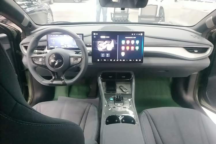 Used BYD Seal 06GT 2025 Intelligent Driving Version 505 Wave Plus Edition Center Console