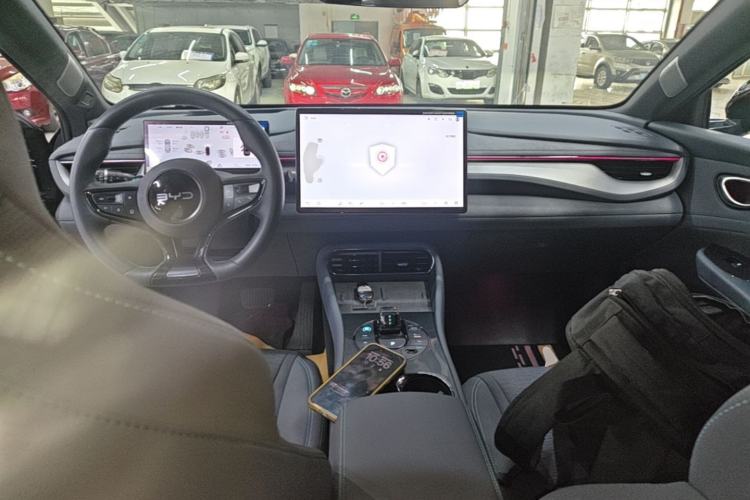 Used BYD Seal 06GT 2025 Intelligent Driving Version 550 All-Wheel Drive Heatwave Edition Center Console