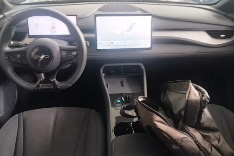 Used BYD Seal 06GT 2025 Intelligent Driving Version 505 Wave Edition Center Console
