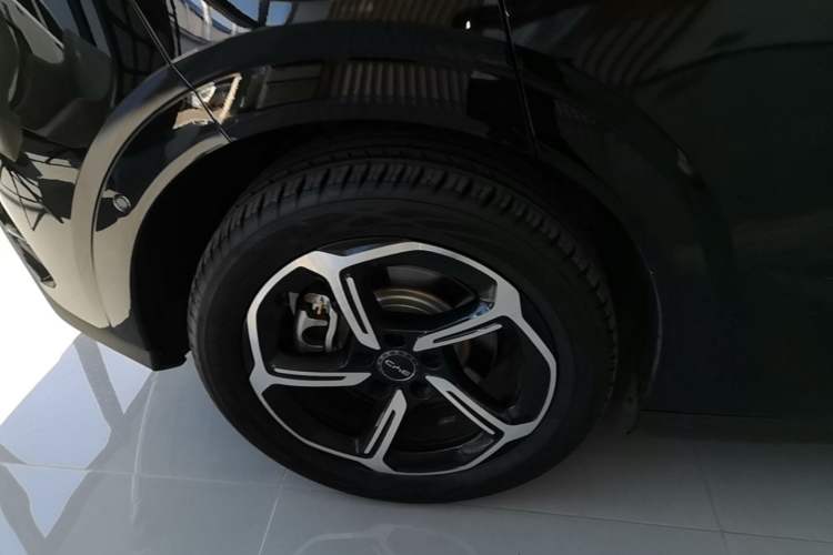 Used BYD Seal 06GT 2025 605 Heatwave Edition Exterior 5