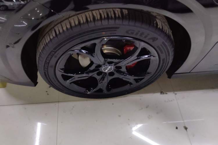 Used BYD Seal 06GT 2025 550 All-Wheel-Drive Heatwave Edition Exterior 7