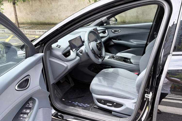 Used BYD Seal 06GT 2025 Intelligent Driving Version 605 Heatwave Edition Interior 3