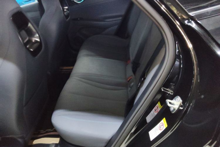 Used BYD Seal 06GT 2025 550 All-Wheel-Drive Heatwave Edition Interior 4