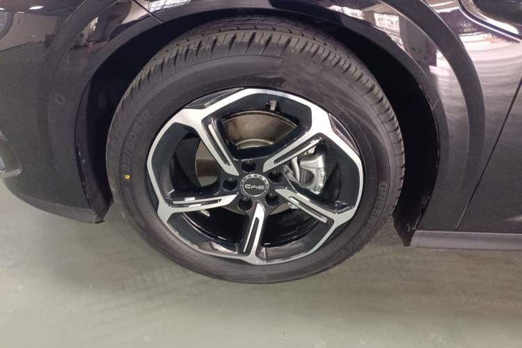 Used BYD Seal 06GT 2025 605 Heatwave Edition Left Front Wheel Hub