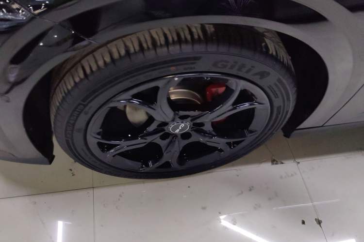 Used BYD Seal 06GT 2025 550 All-Wheel-Drive Heatwave Edition Left Front Wheel Hub