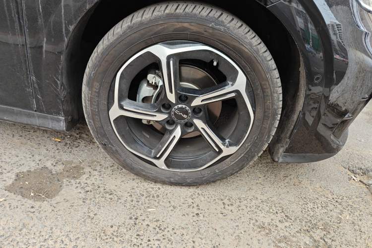 Used BYD Seal 06GT 2025 Intelligent Driving Version 505 Wave Plus Edition Right Front Wheel Hub