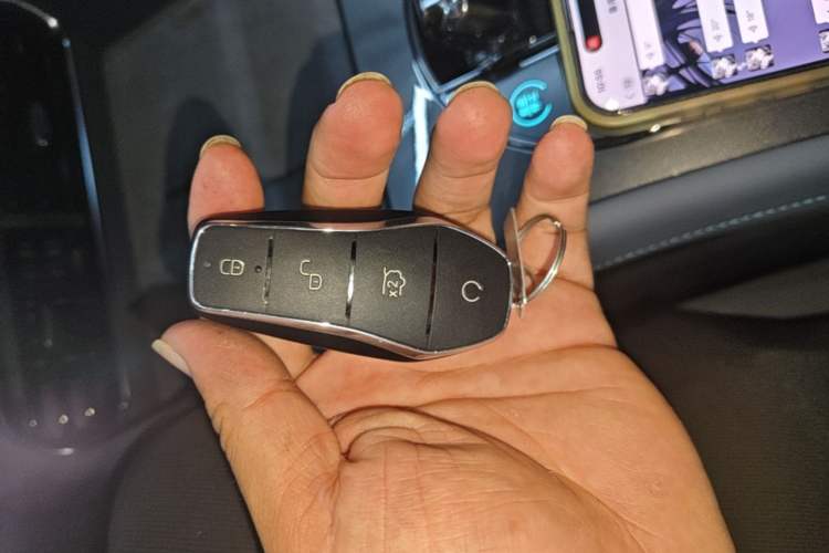 Used BYD Seal 06GT 2025 Intelligent Driving Version 550 All-Wheel Drive Heatwave Edition Vehicle Key