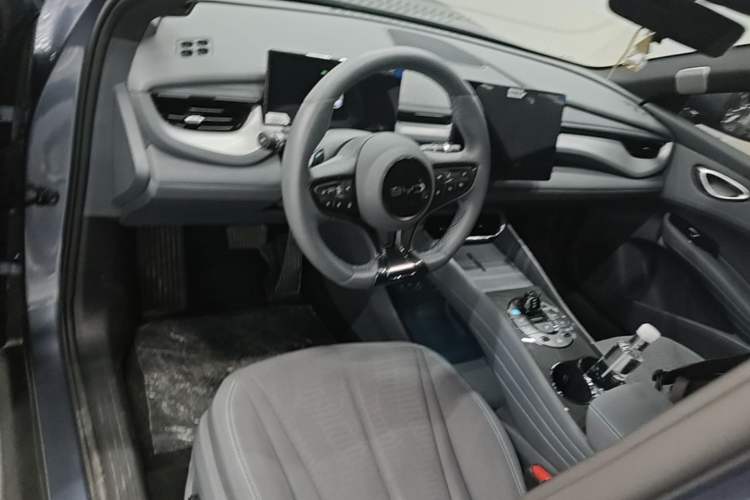 Used BYD Seal 06GT 2025 Intelligent Driving Version 505 Wave Edition Center Console