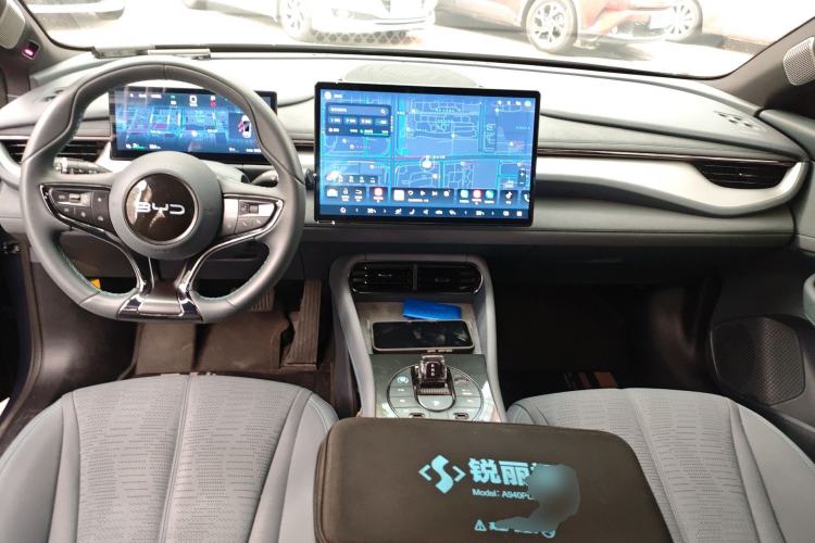 Used BYD Seal 06GT 2025 505 Wave Plus Edition Center Console