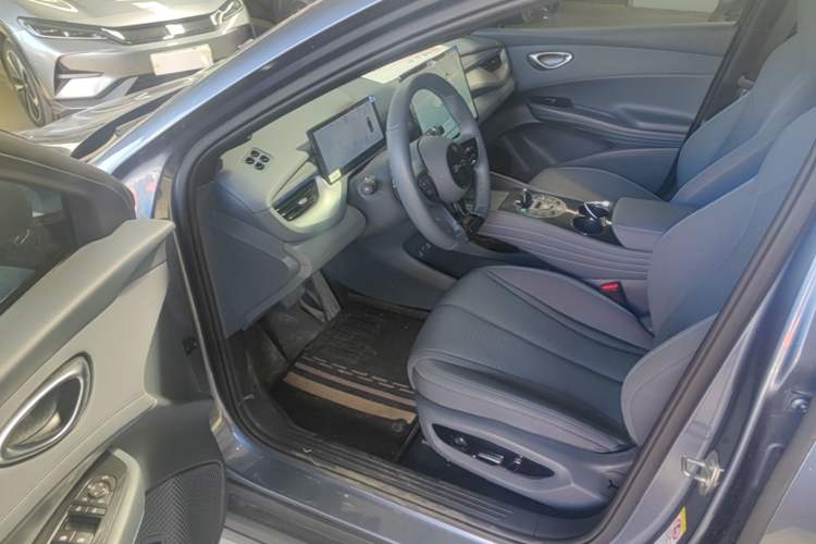 Used BYD Seal 06GT 2025 Intelligent Driving Version 605 Heatwave Edition Driver Seat