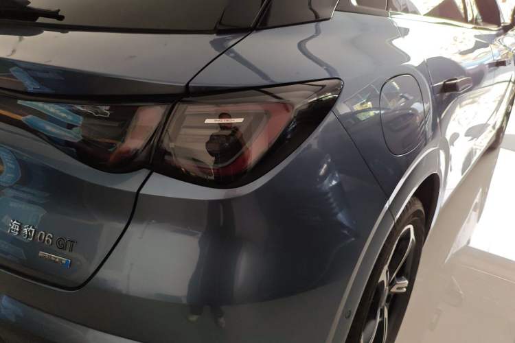 Used BYD Seal 06GT 2025 Intelligent Driving Version 605 Heatwave Edition Exterior 3