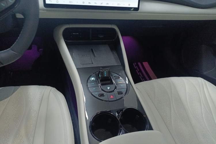 Used BYD Seal 06GT 2025 Intelligent Driving Version 605 Heatwave Edition Gear Lever