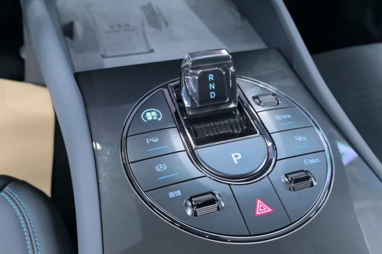 Used BYD Seal 06GT 2025 Intelligent Driving Version 605 Heatwave Edition Gear Lever