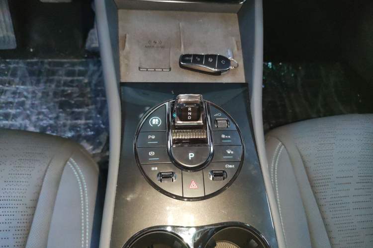 Used BYD Seal 06GT 2025 Intelligent Driving Version 605 Heatwave Edition Gear Lever