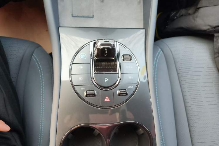 Used BYD Seal 06GT 2025 Intelligent Driving Version 605 Heatwave Edition Gear Lever