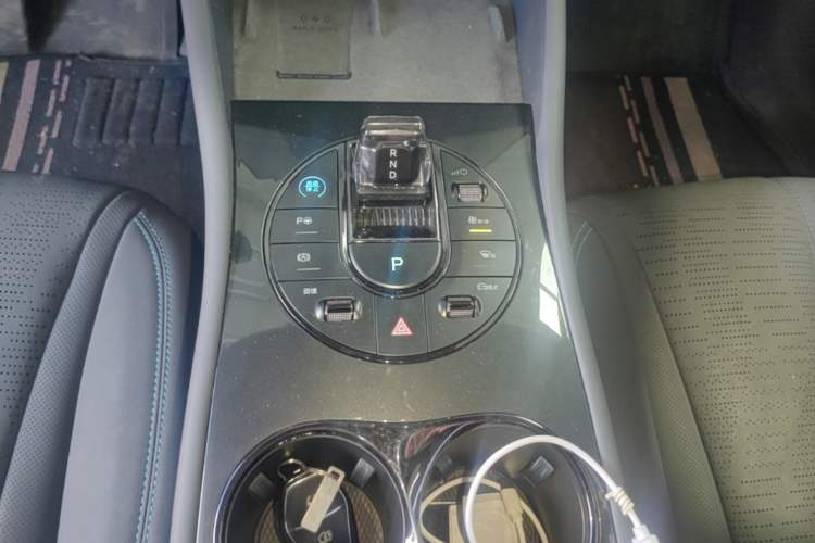 Used BYD Seal 06GT 2025 Intelligent Driving Version 605 Heatwave Edition Gear Lever