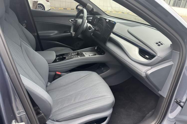 Used BYD Seal 06GT 2025 Intelligent Driving Version 605 Heatwave Edition Interior 9