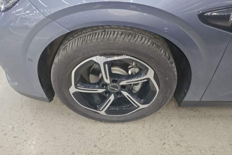 Used BYD Seal 06GT 2025 Intelligent Driving Version 505 Wave Edition Left Front Wheel Hub