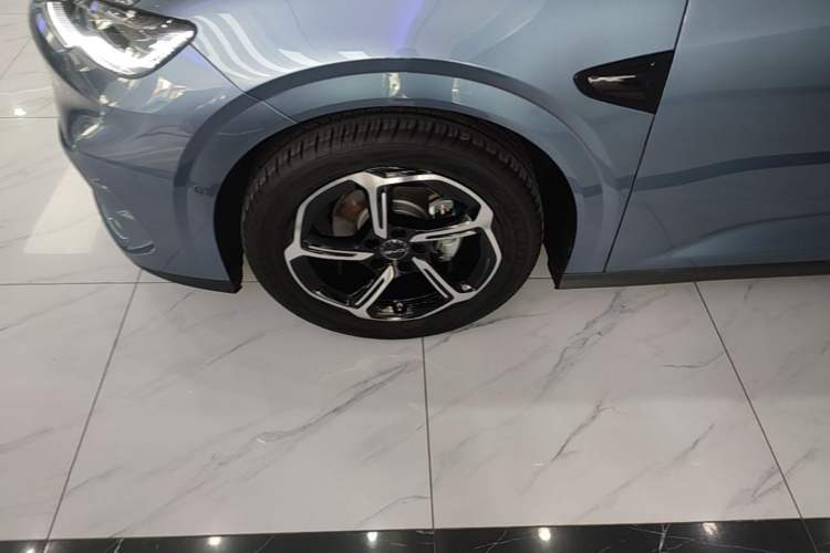Used BYD Seal 06GT 2025 Intelligent Driving Version 505 Wave Plus Edition Left Front Wheel Hub