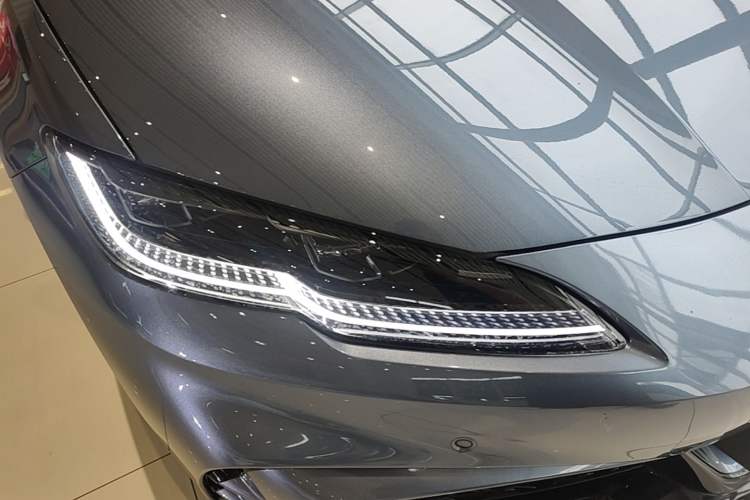 Used BYD Seal 06GT 2025 Intelligent Driving Version 605 Heatwave Edition Right Front Headlight