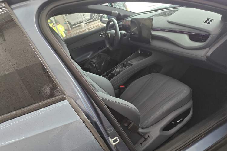 Used BYD Seal 06GT 2025 605 Heatwave Edition Right Front Seat