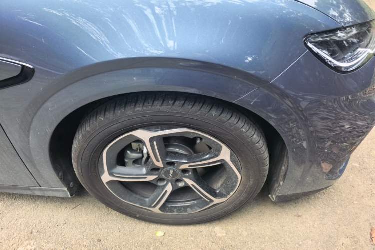 Used BYD Seal 06GT 2025 605 Heatwave Edition Right Front Wheel Hub