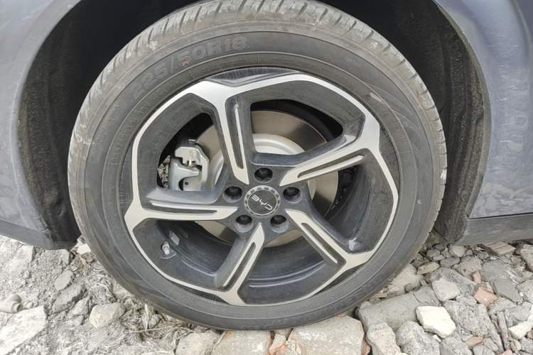 Used BYD Seal 06GT 2025 Intelligent Driving Version 505 Wave Plus Edition Right Rear Wheel Hub