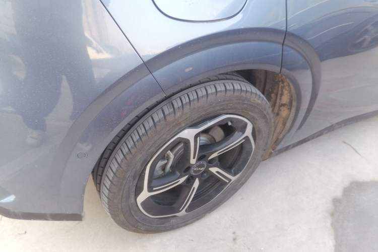 Used BYD Seal 06GT 2025 605 Heatwave Edition Right Rear Wheel Hub