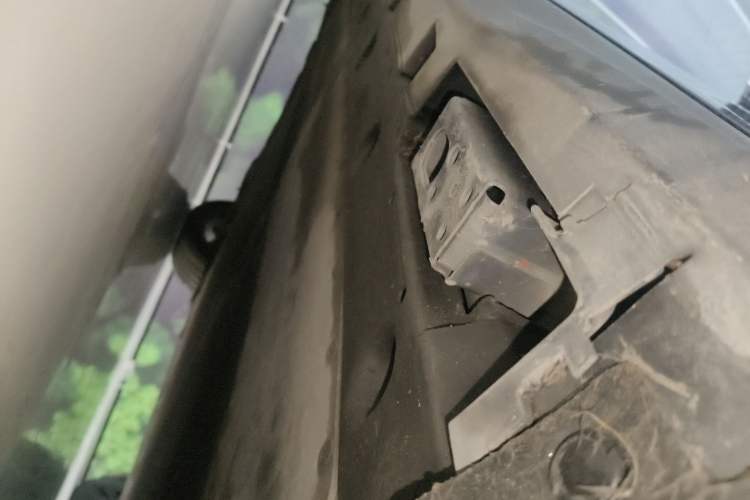 Used BYD Seal 06GT 2025 605 Heatwave Edition Right Side Sill