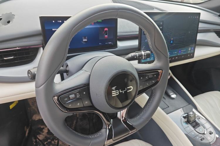 Used BYD Seal 06GT 2025 Intelligent Driving Version 605 Heatwave Edition Center Console