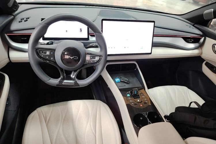 Used BYD Seal 06GT 2025 Intelligent Driving Version 605 Heatwave Edition Center Console
