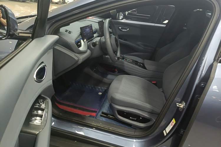 Used BYD Seal 06GT 2025 605 Heatwave Edition Driver Seat