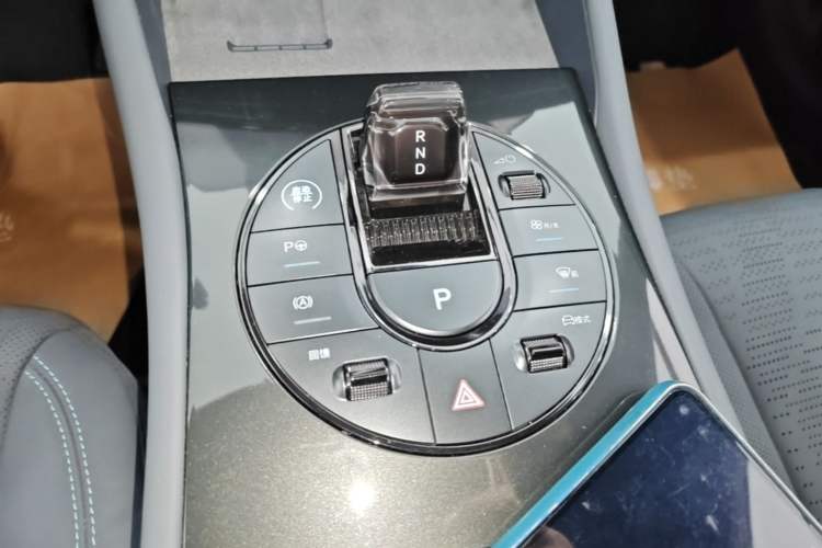 Used BYD Seal 06GT 2025 Intelligent Driving Version 605 Heatwave Edition Gear Lever