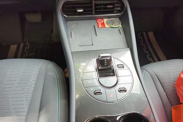 Used BYD Seal 06GT 2025 Intelligent Driving Version 605 Heatwave Edition Gear Lever
