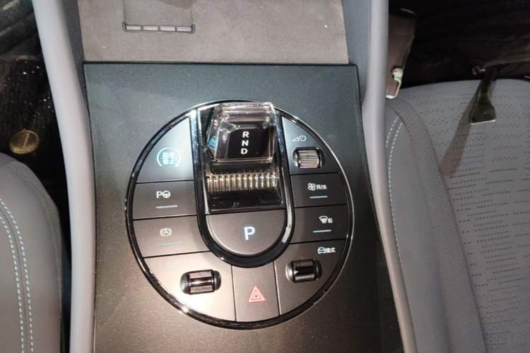 Used BYD Seal 06GT 2025 Intelligent Driving Version 605 Heatwave Edition Gear Lever