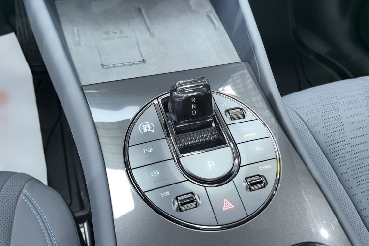 Used BYD Seal 06GT 2025 Intelligent Driving Version 550 All-Wheel Drive Heatwave Edition Gear Lever