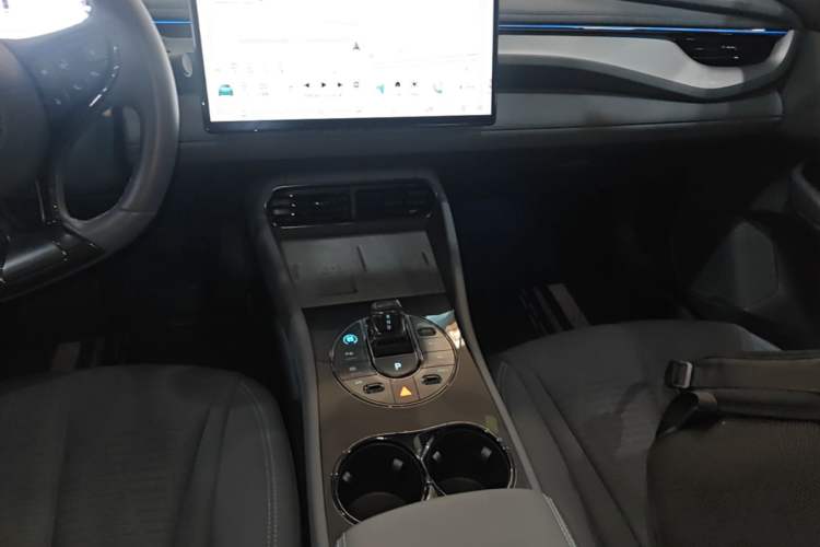 Used BYD Seal 06GT 2025 Intelligent Driving Version 605 Heatwave Edition Gear Lever