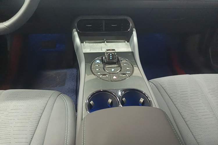 Used BYD Seal 06GT 2025 605 Heatwave Edition Gear Lever