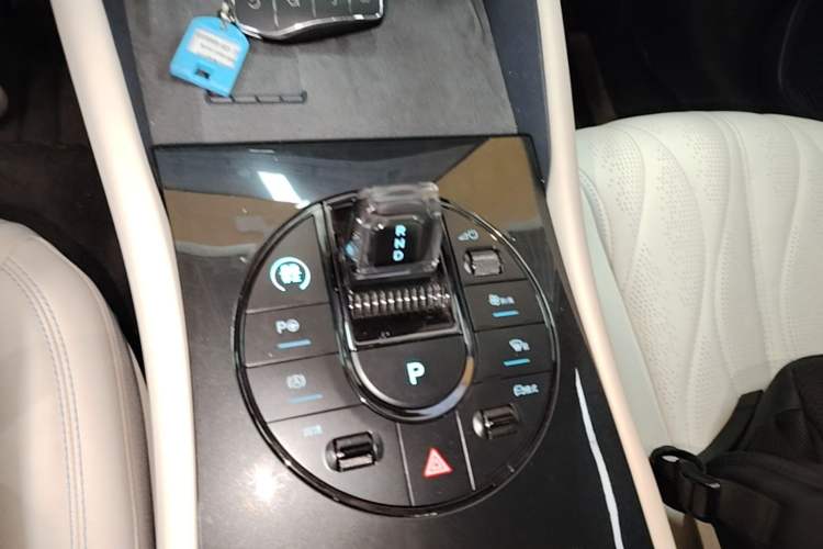 Used BYD Seal 06GT 2025 Intelligent Driving Version 605 Heatwave Edition Gear Lever