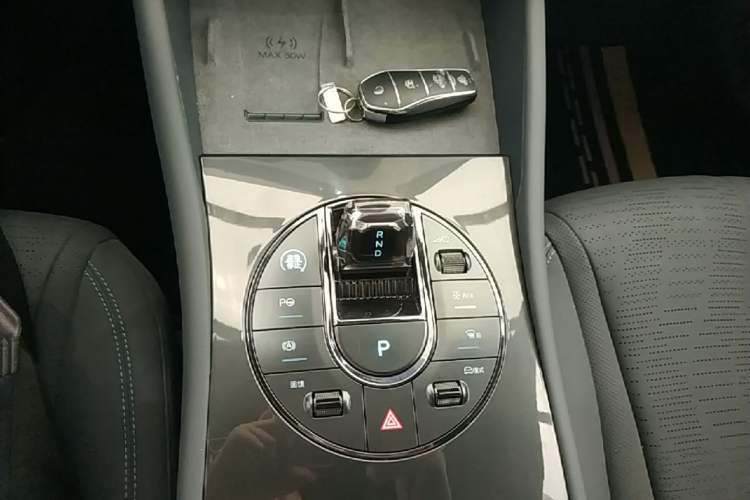 Used BYD Seal 06GT 2025 Intelligent Driving Version 605 Heatwave Edition Gear Lever
